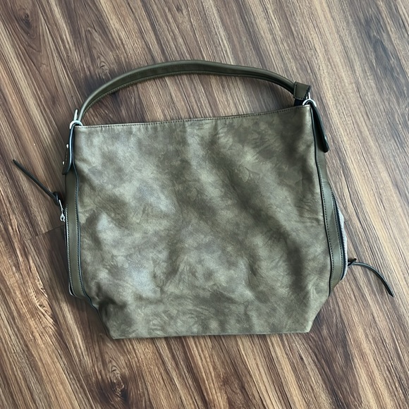 Coco + Carmen Large Tote Bag - Picture 3 of 6